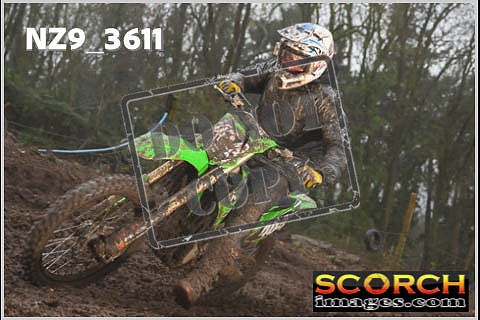 Experts-083
