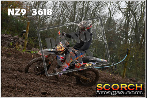 Experts-090