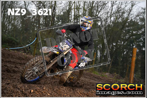 Experts-093