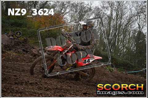 Experts-096
