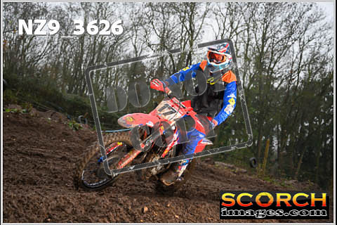 Experts-098