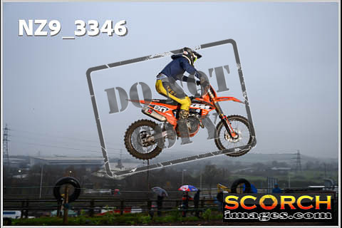 Experts-024