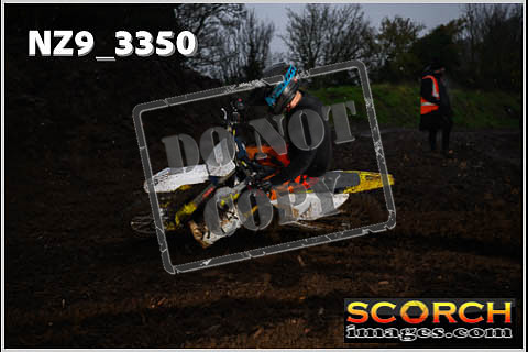 Experts-027