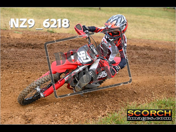85's-093