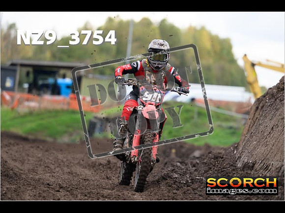 Inters-526