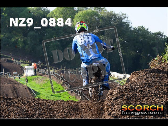 Experts-097