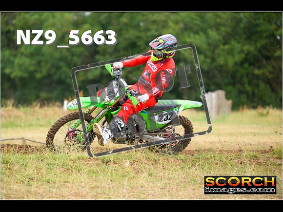 Experts-066