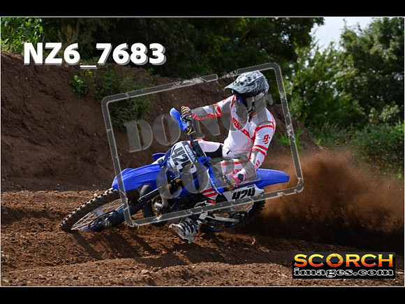 Experts-063