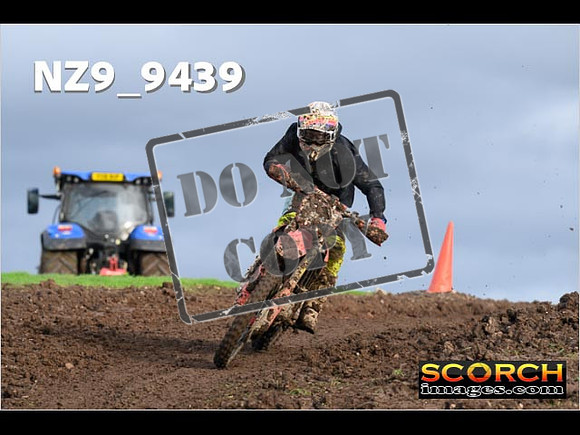 Experts-091