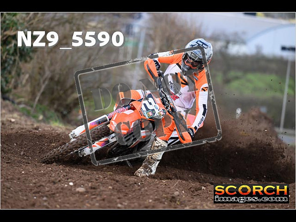Experts-098