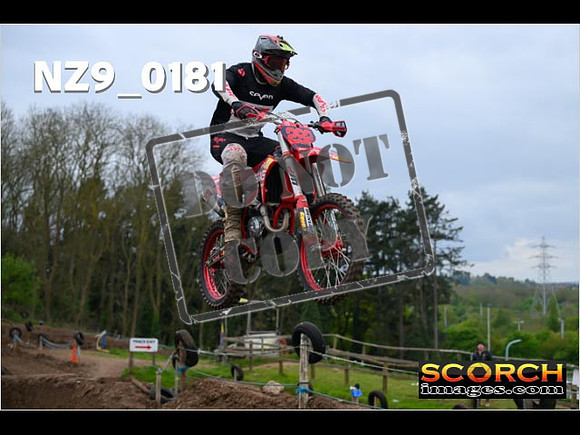 Thur25Apr-291