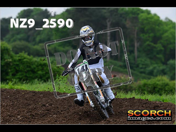 Experts-038