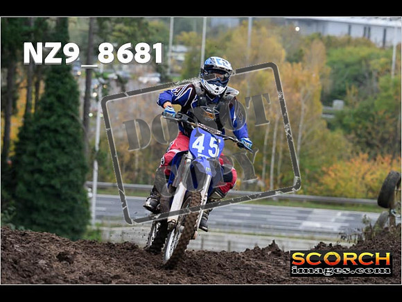 Thur31Oct-027