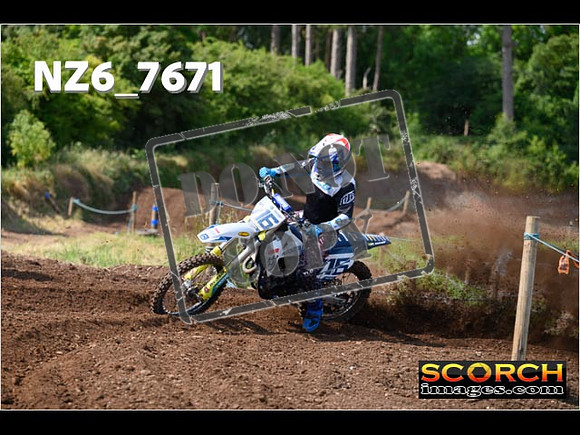 Experts-051