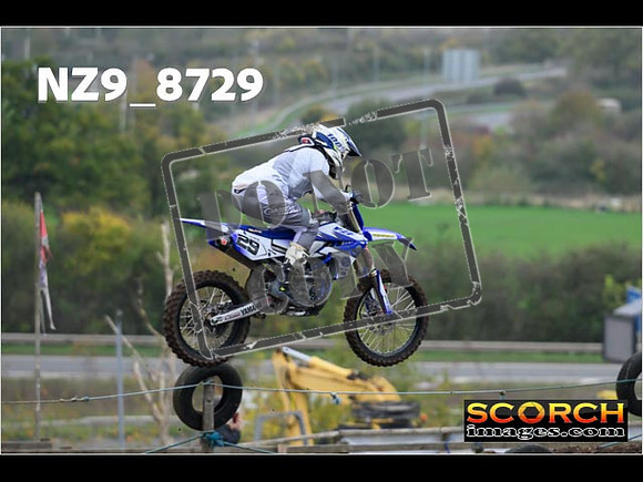 Thur31Oct-075