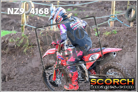 Red Group-043