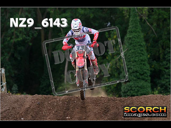 Thur14Aug-006