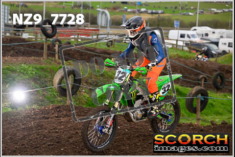 Experts-052