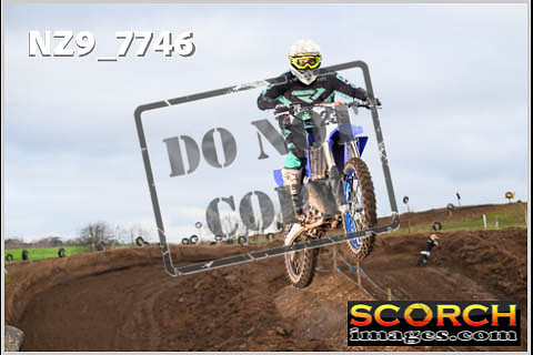 Experts-065