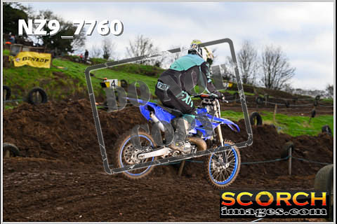 Experts-078