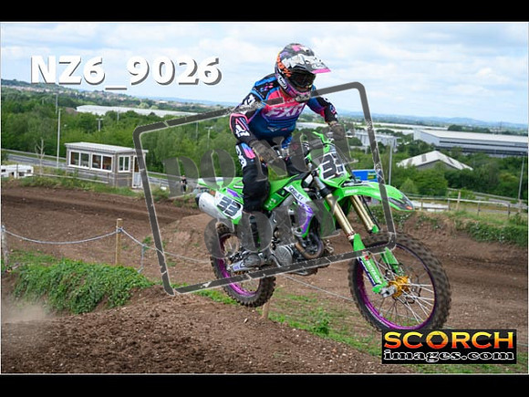 Experts-092