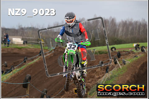 Experts-022