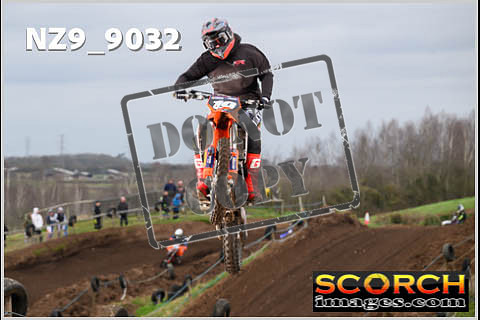 Experts-031