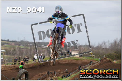 Experts-040