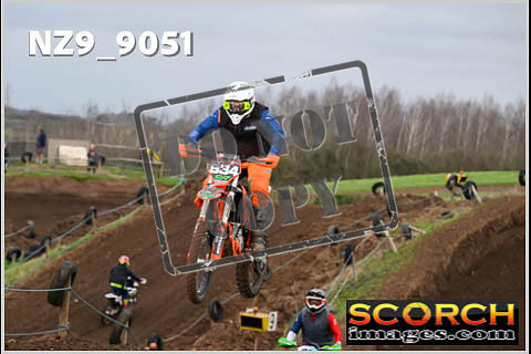 Experts-050