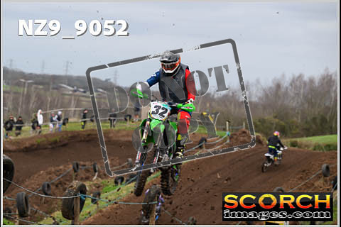 Experts-051