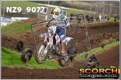 Experts-072