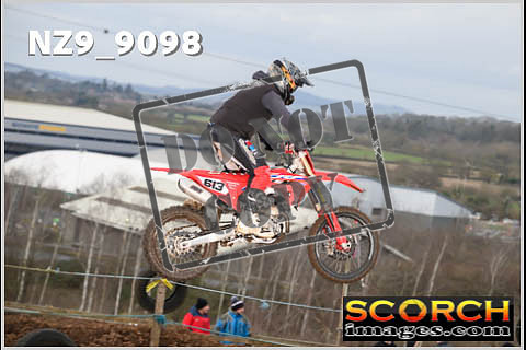 Experts-089