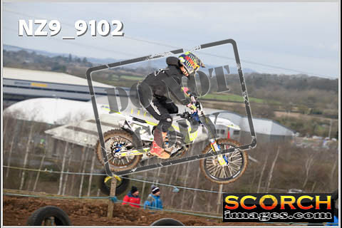Experts-093