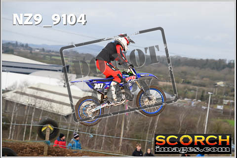 Experts-095