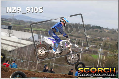 Experts-096