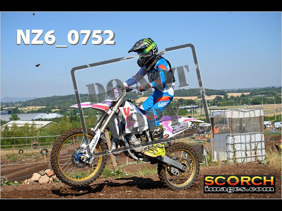 Inters-057