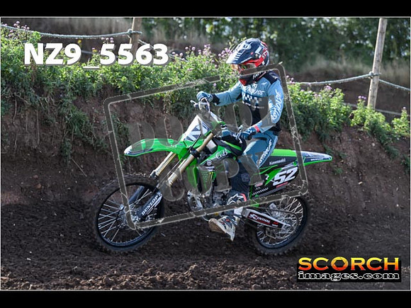 Experts-090