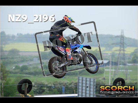 Thur 02 May-079