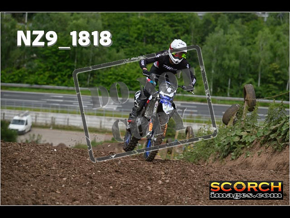Experts-040
