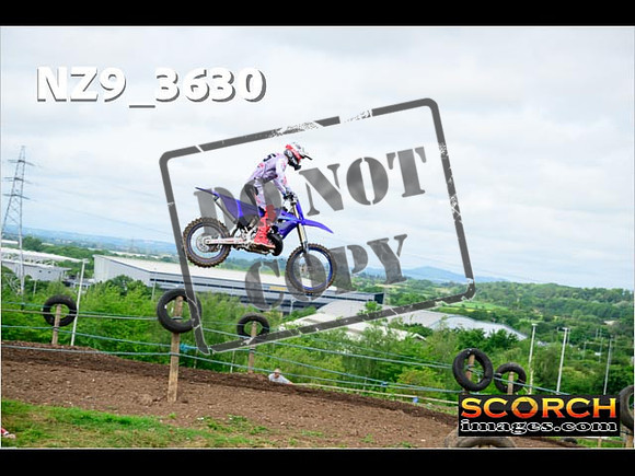 Experts-080