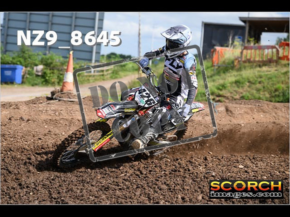 Thur27Jun-008