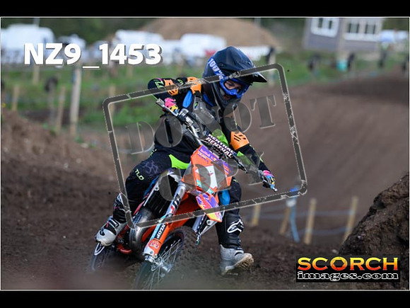 Youth-098