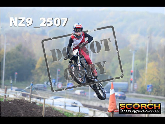 Experts-097