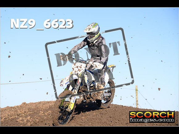 Inters-098