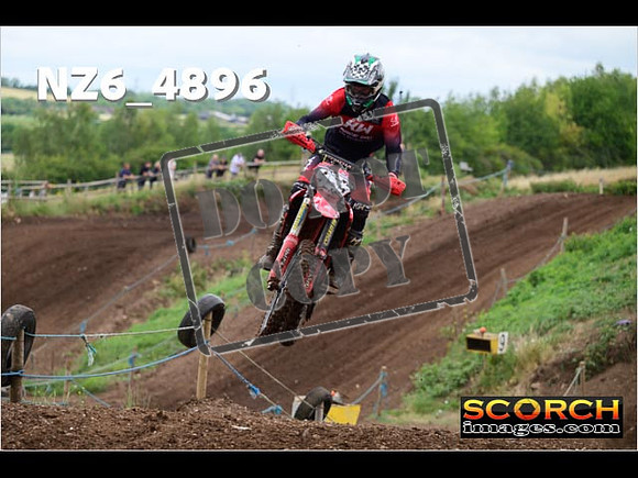 Experts-092