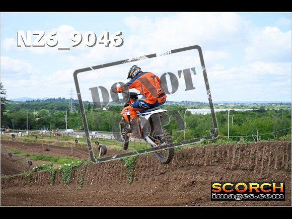 Experts-111