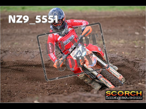 Experts-060