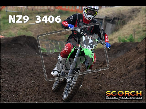 Experts-065