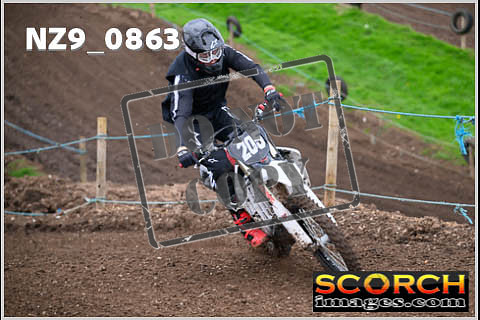 Experts-109