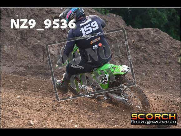 Experts-058